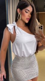 vestido curto paetê